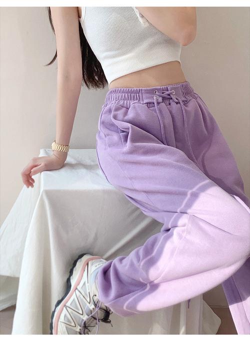 浅紫色配什么裤子好看