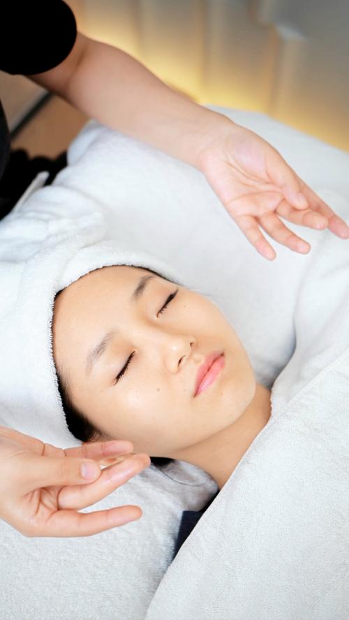 脸干用什么补水最好