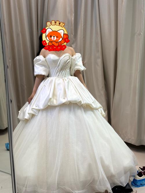 婚纱里面穿什么裤子
