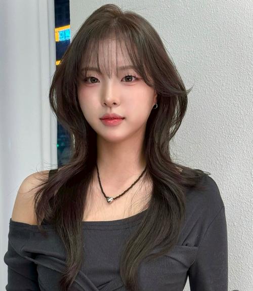 现在女生流行什么发型