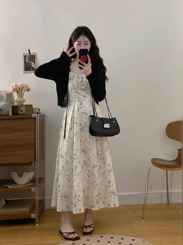 针织 碎花连衣裙怎么搭配