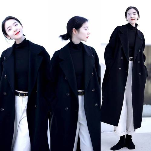 女生黑色呢子大衣怎么搭配衣服