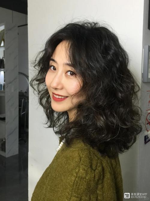 锁骨发烫什么好看