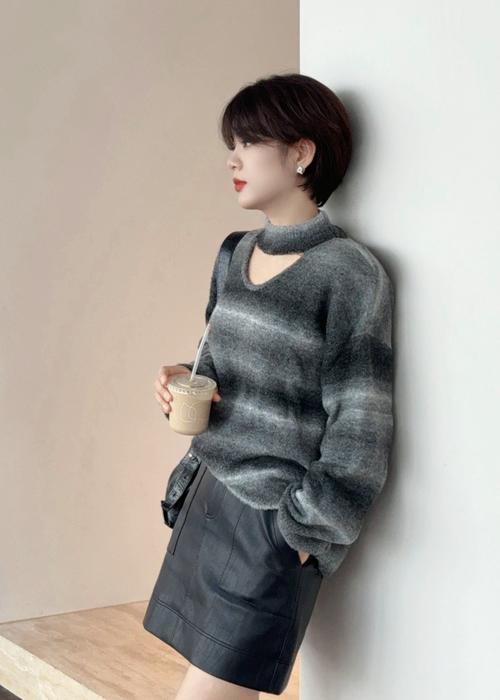 短头发女生怎么搭配衣服图片