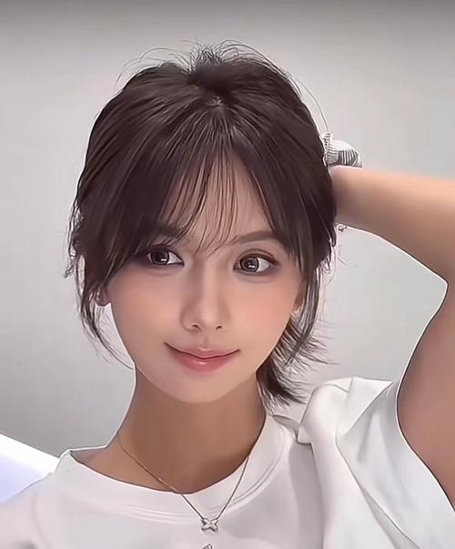 什么样的刘海显脸小