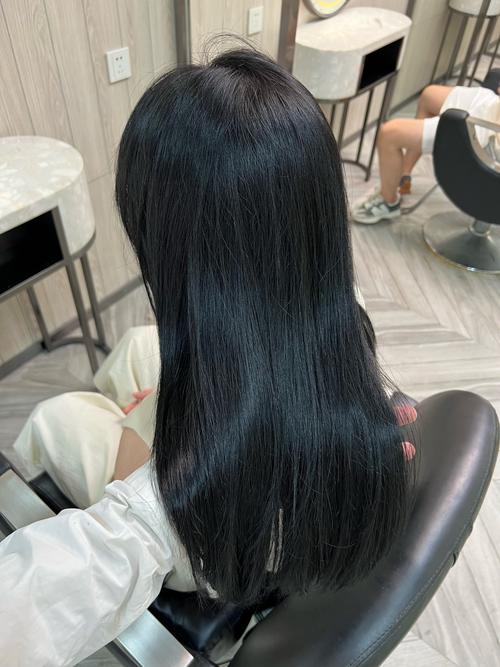 皮肤黑染什么颜色好