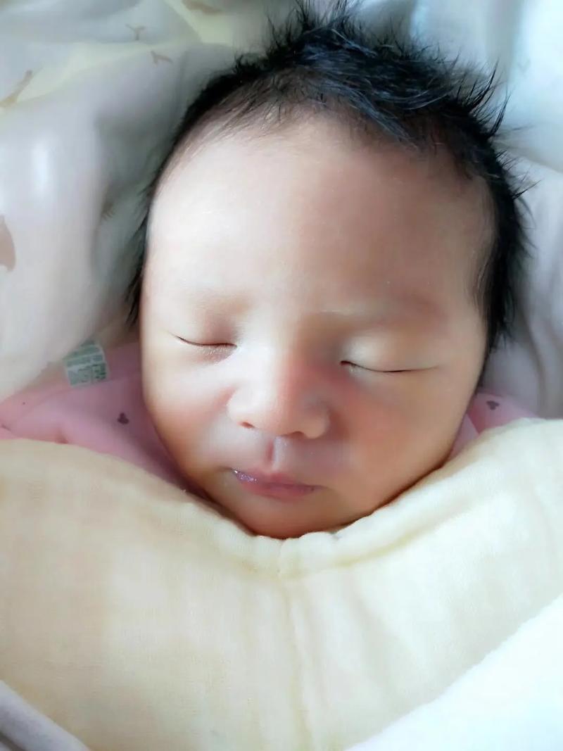 婴儿肥什么时候消失
