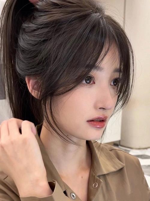 脸小剪什么刘海好看