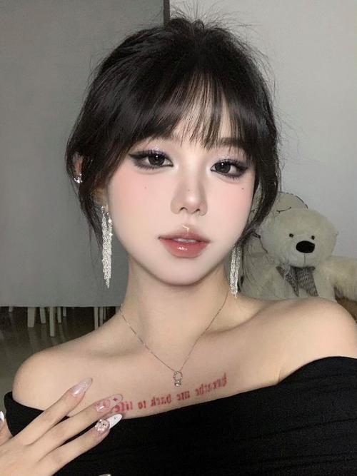直刘海适合什么脸型