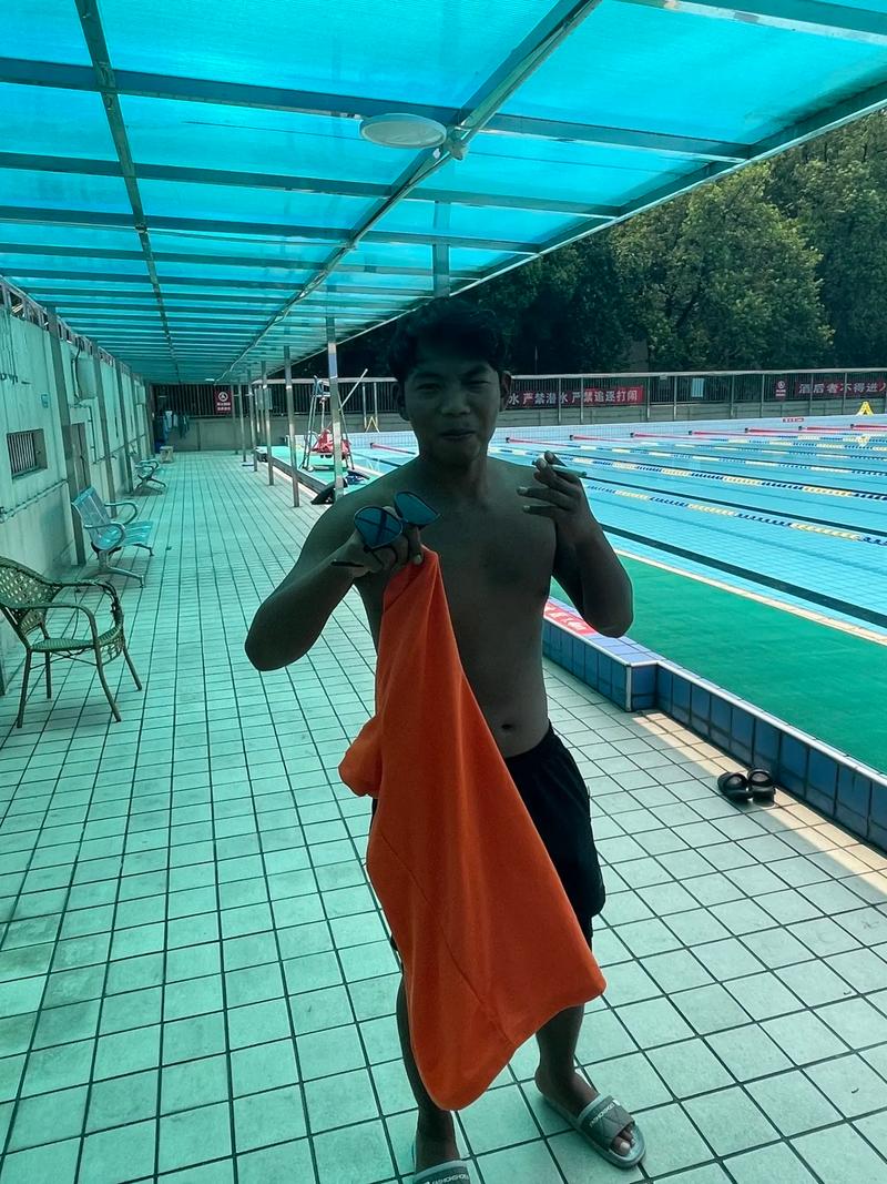 为什么游泳容易晒黑
