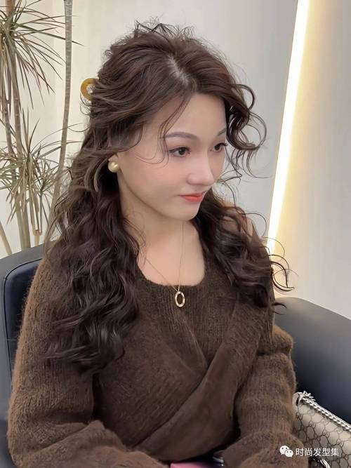 头发厚适合烫什么发型
