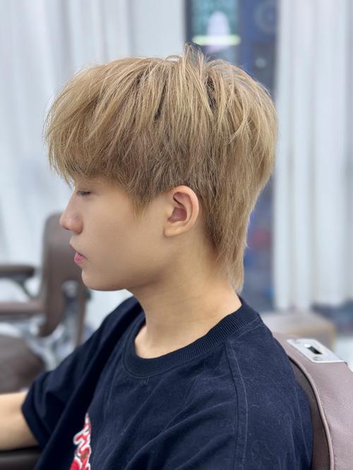 男生头发染什么颜色