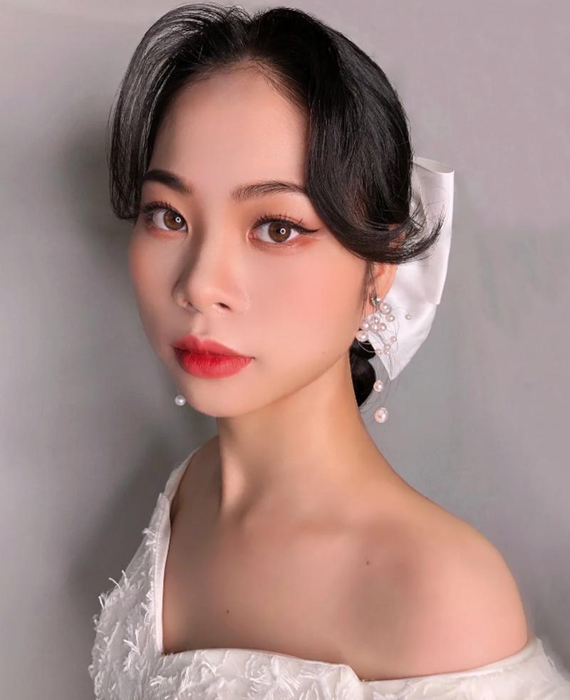 什么是梨形脸