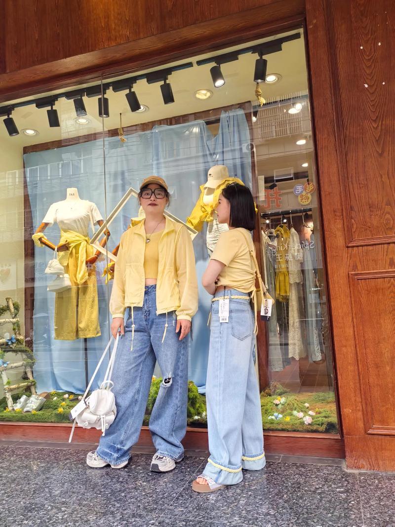 卖衣服要怎么搭配衣服好看图片