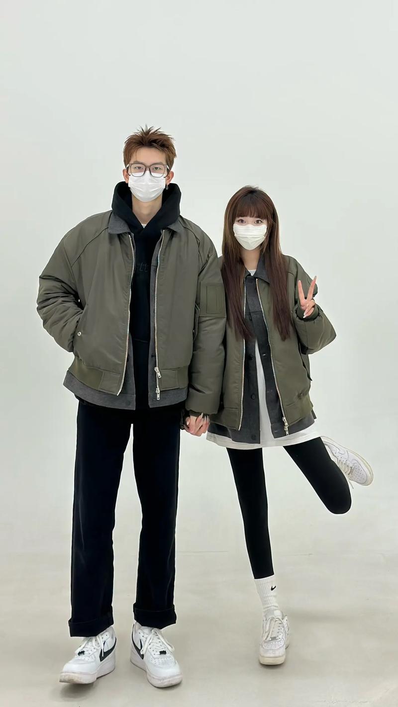 情侣穿什么