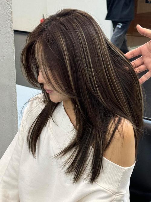 黑发挑染什么颜色好看