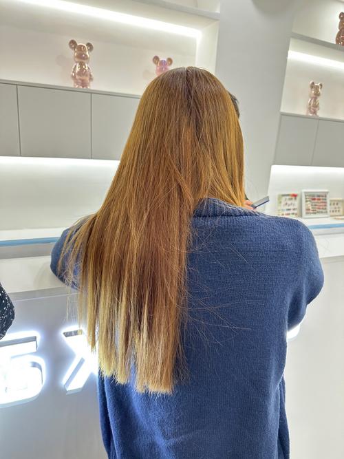 亚麻黄是什么颜色