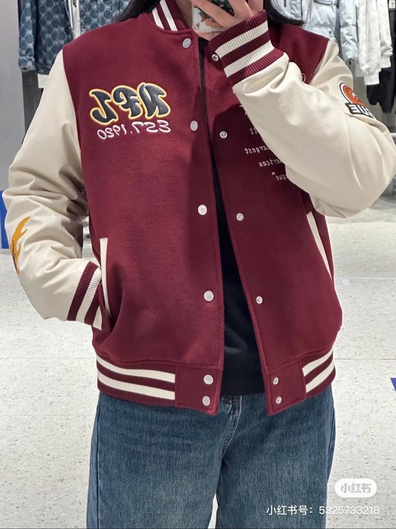 男士枣红色大衣怎么搭配什么裤子好看图片大全