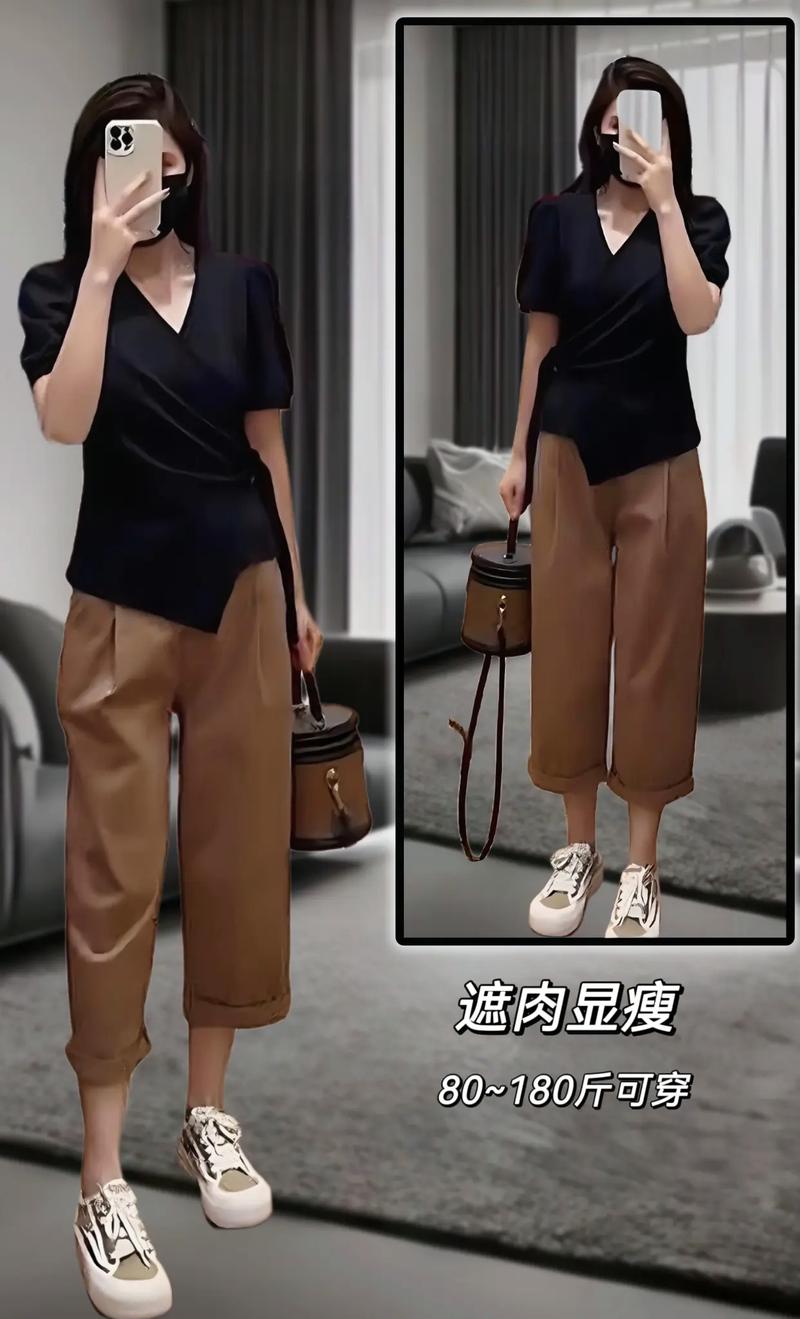 穿黑色的棕色的衣服怎么搭配什么裤子图片欣赏
