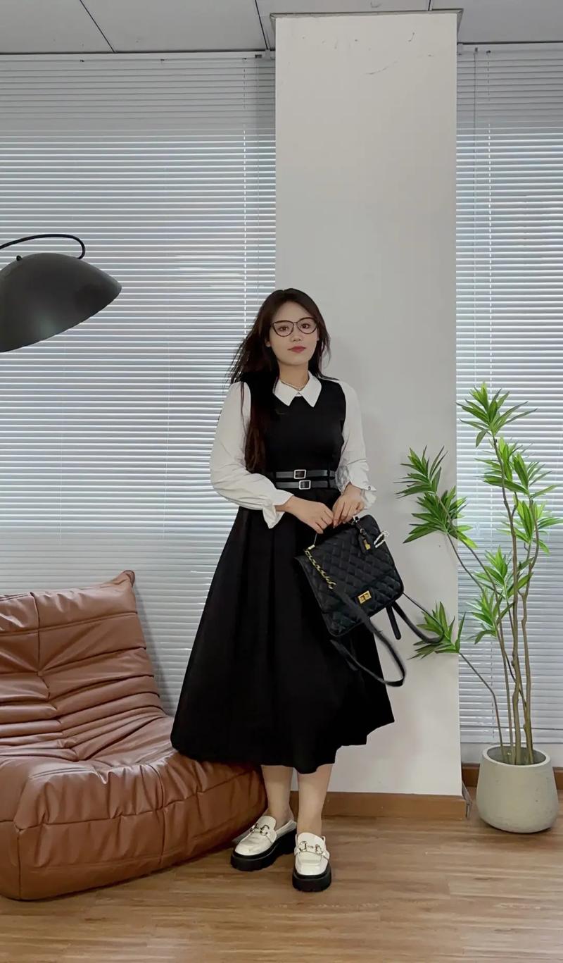 胖胖女孩怎么搭配衣服