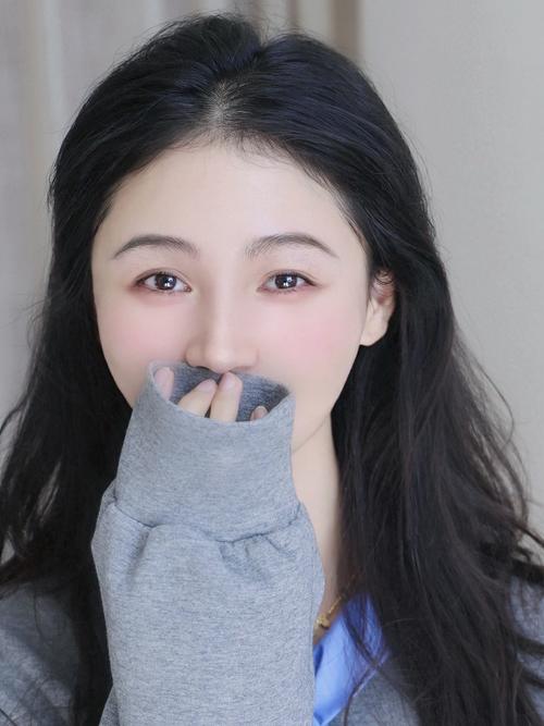 大眼睛适合什么眉毛