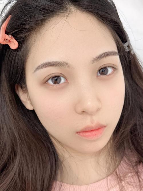 大眼睛适合什么眉毛