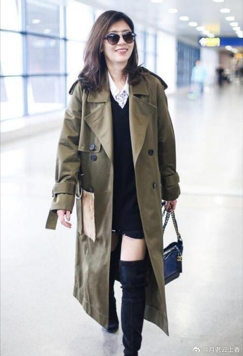 军绿长风衣怎么搭配图片