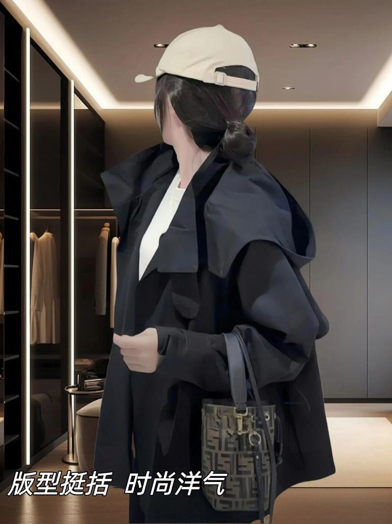 男士短款斗篷外套怎么搭配图片