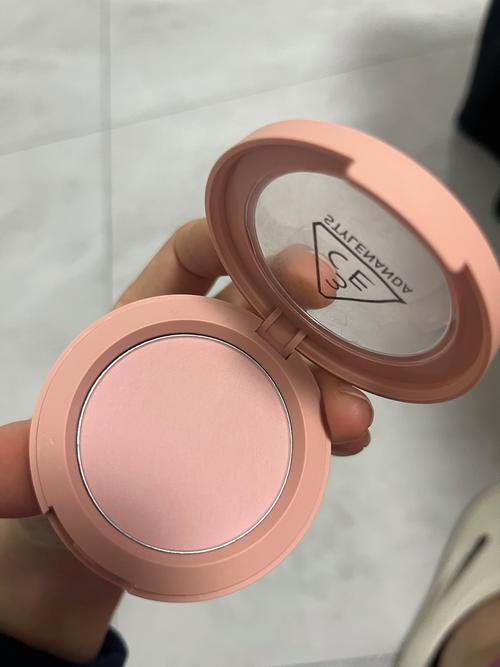 黄皮用什么颜色腮红