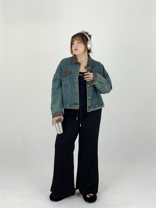 肥外套怎么搭配衣服好看