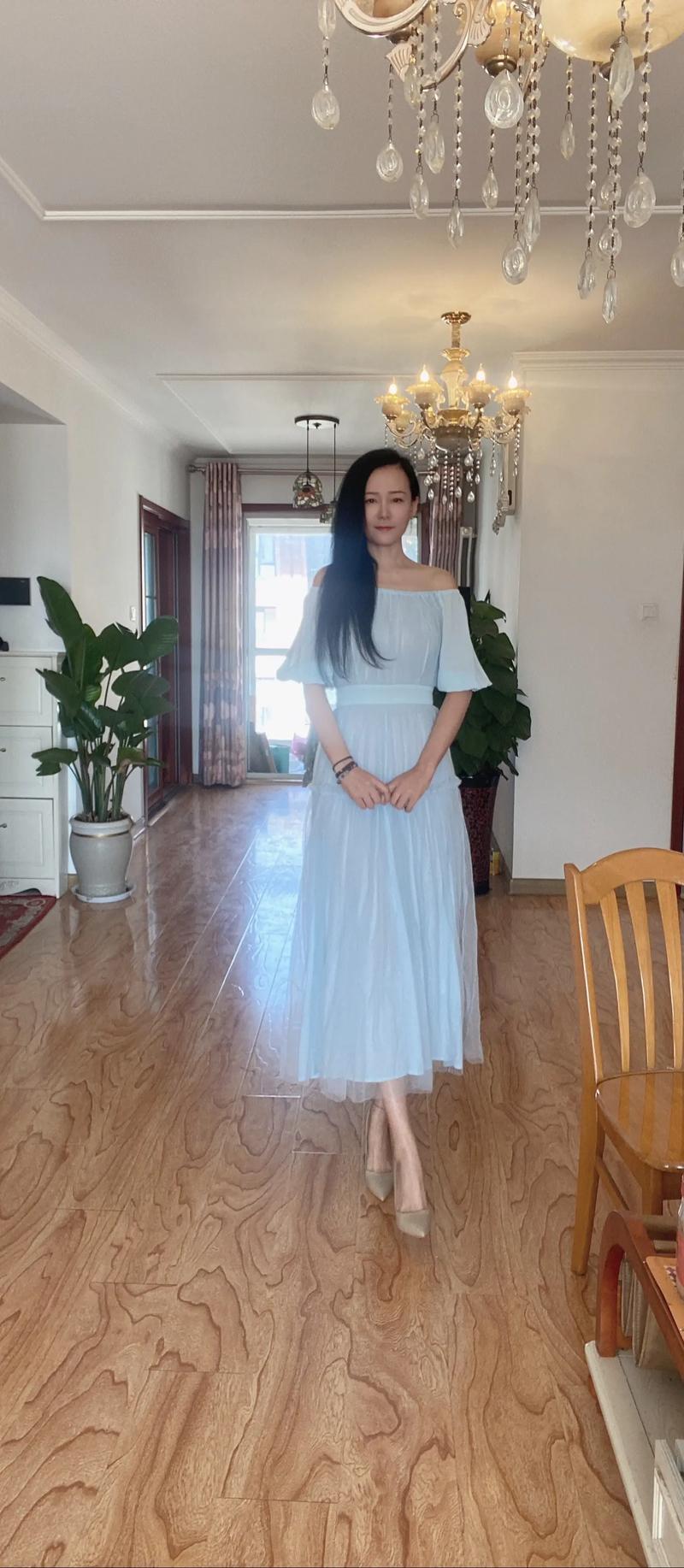 穿伴娘裙里面怎么搭配图片欣赏