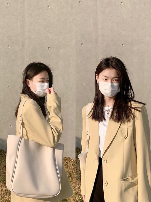 白色大包包怎么搭配衣服图片大全