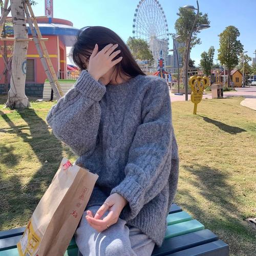 羊绒套头毛衣怎么搭配图片欣赏