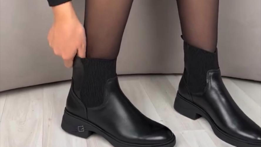 鞋子黑色怎么搭配衣服