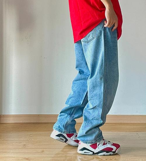 男生红色的鞋子怎么搭配衣服图片大全集