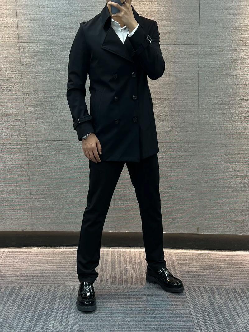 矮个子男生穿长款风衣怎么搭配图片