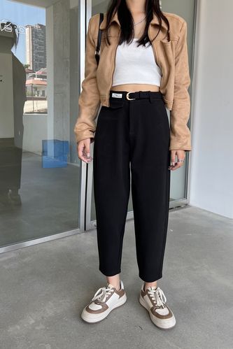 9分黑色哈伦裤怎么搭配衣服好看