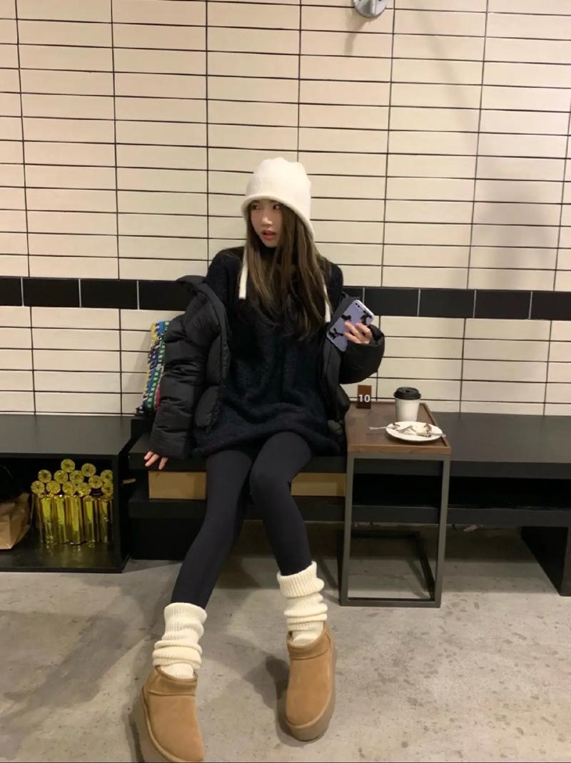 袜子靴怎么搭配衣服