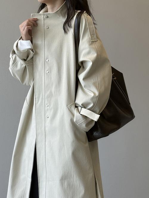 秋天的女外套怎么搭配衣服图片