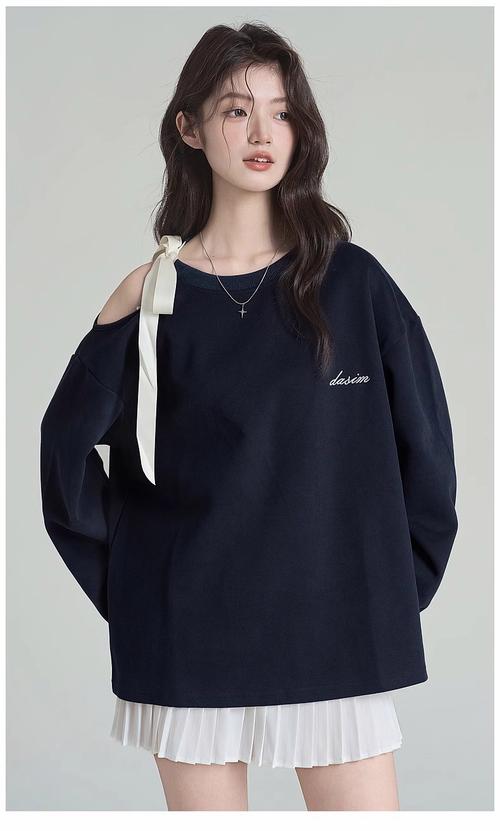 秋季套头外套怎么搭配图片