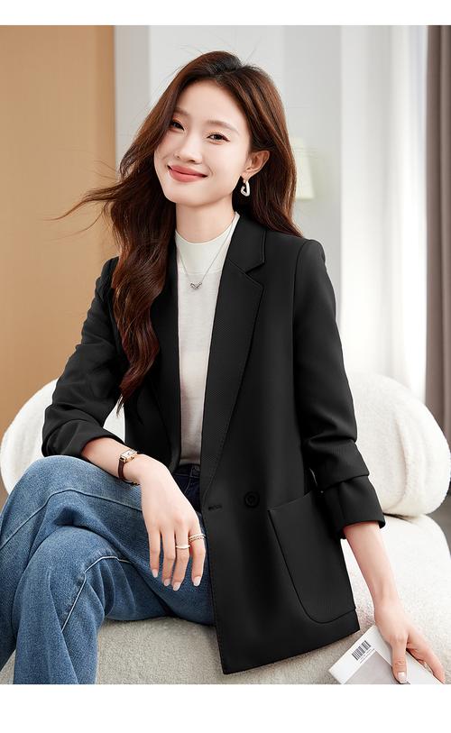 秋季女休闲上衣外套怎么搭配图片