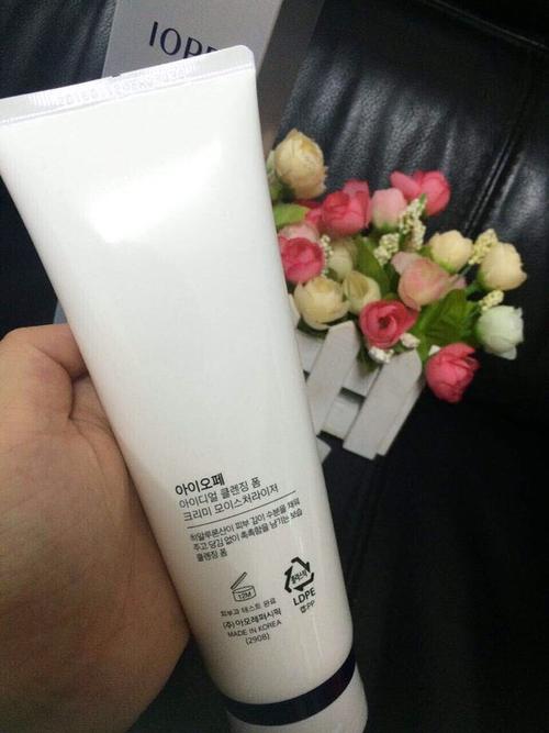 亦博的洗面奶怎么样