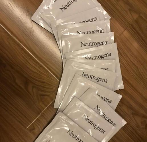露得清美白焕彩面膜怎么样