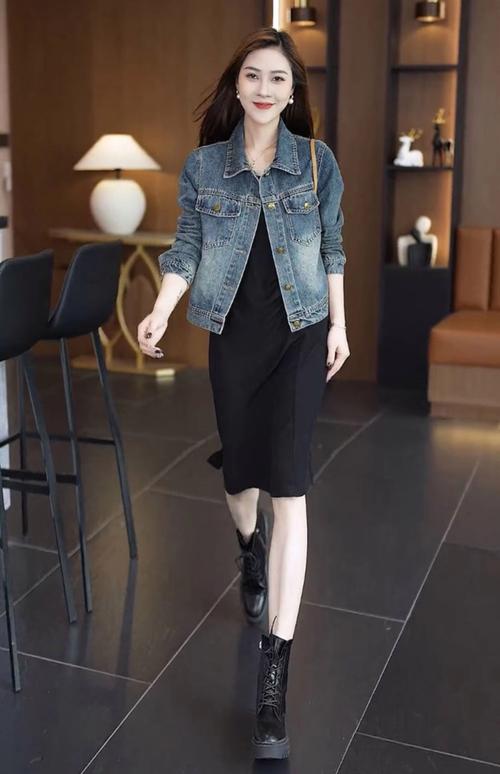 女仔外套怎么搭配衣服