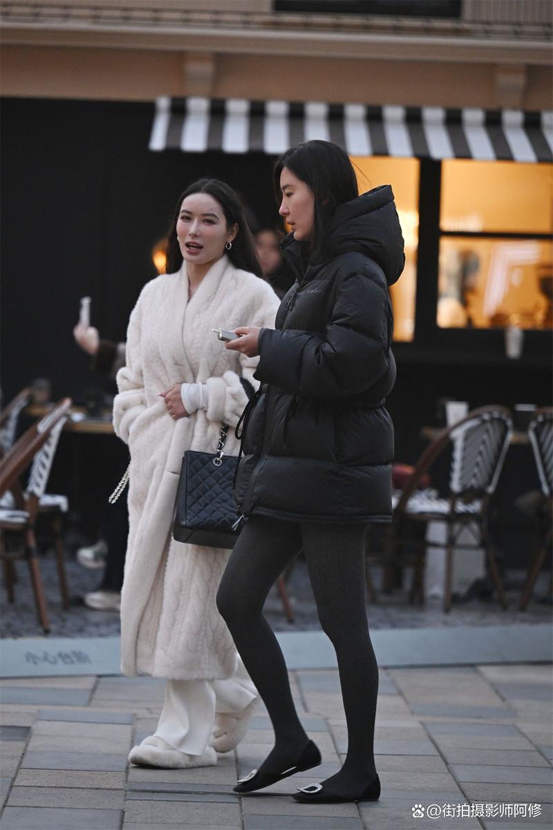 女生冬季黑色鞋子怎么搭配衣服图片女生图片