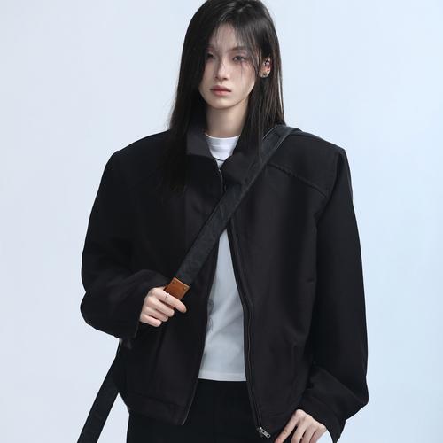 女款黑色夹克怎么搭配什么裤子好看