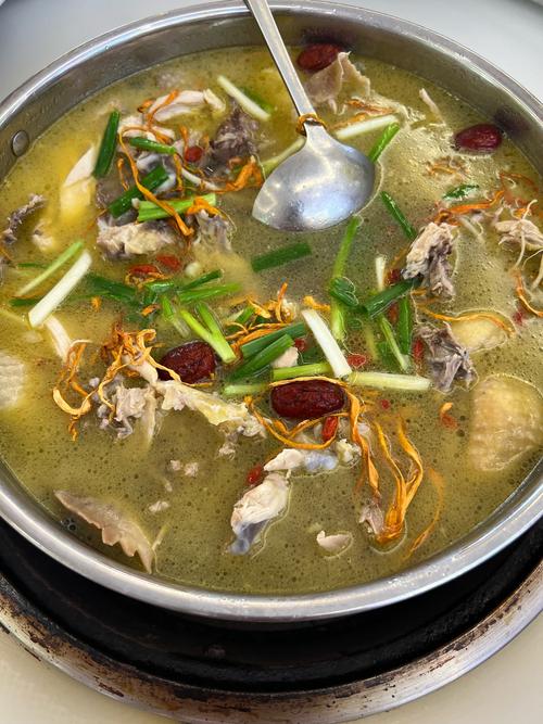 炖鸡汤用什么锅好
