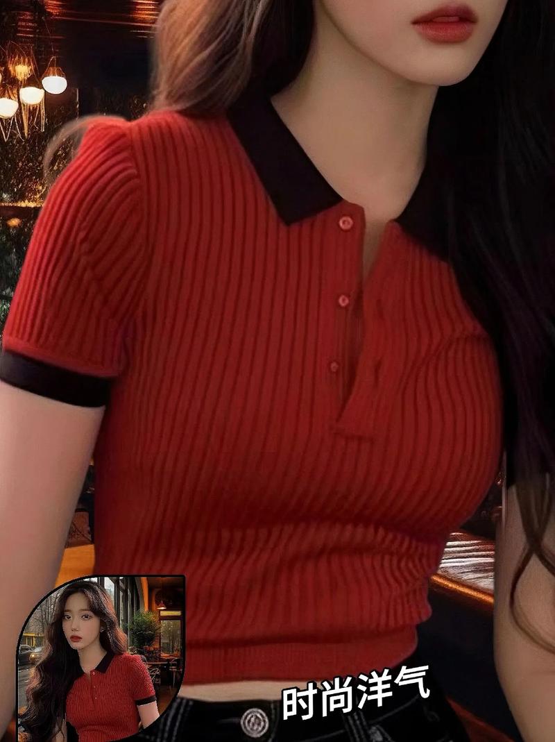 红色针织短袖怎么搭配衣服好看