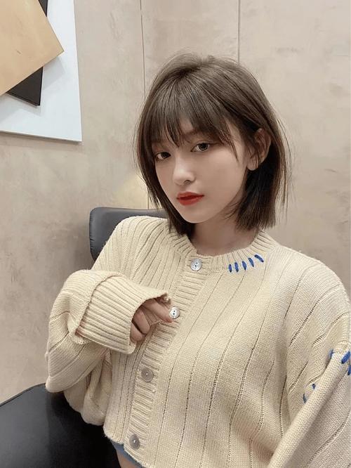 短脸适合什么刘海