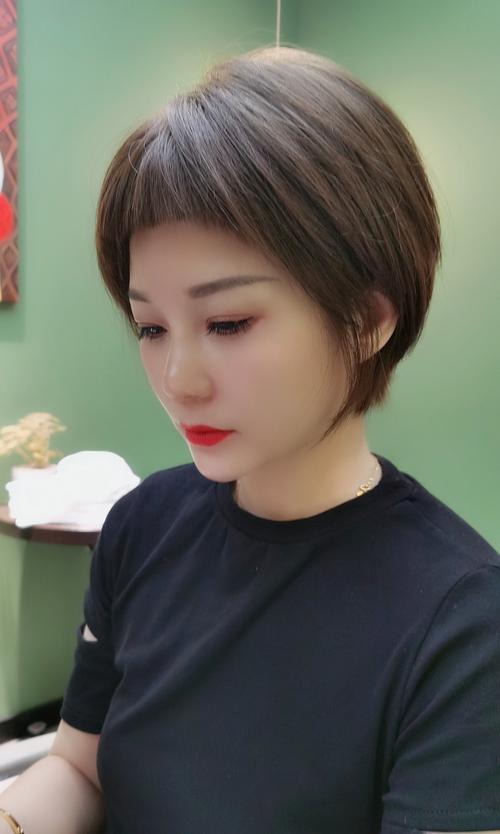 短脸适合什么刘海